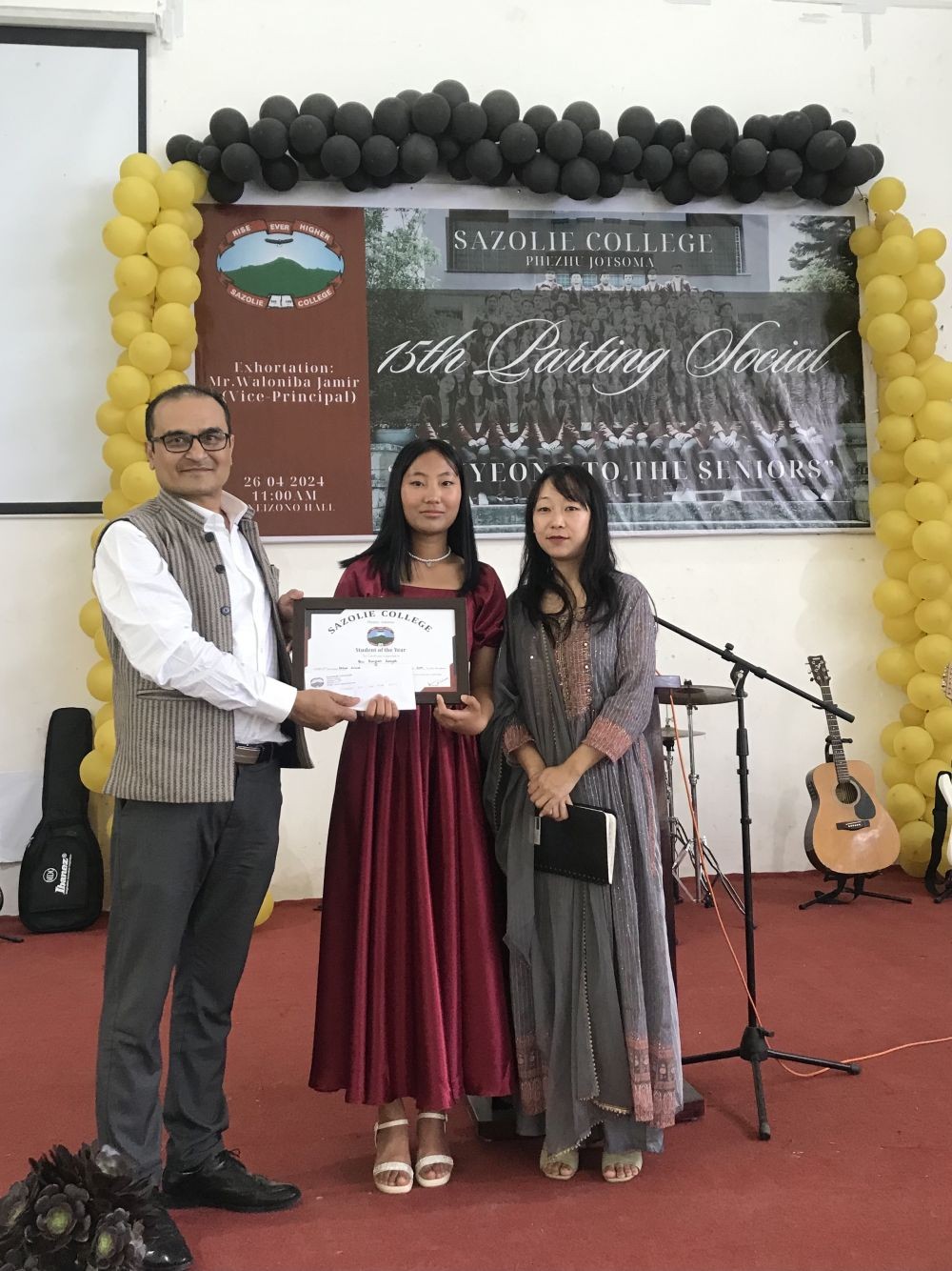 Boingam from Political Science Department, Sazolie College was awarded the Student of the Year Award during the15th parting social of Sazolie College held on April 26. This prestigious award is given each year to a student from the outgoing students by the Academic Committee. The selection is based on academic performance and co-curricular activities. Speech of behalf of the juniors was delivered by Arenjenba and Choum Phom on behalf of the seniors.